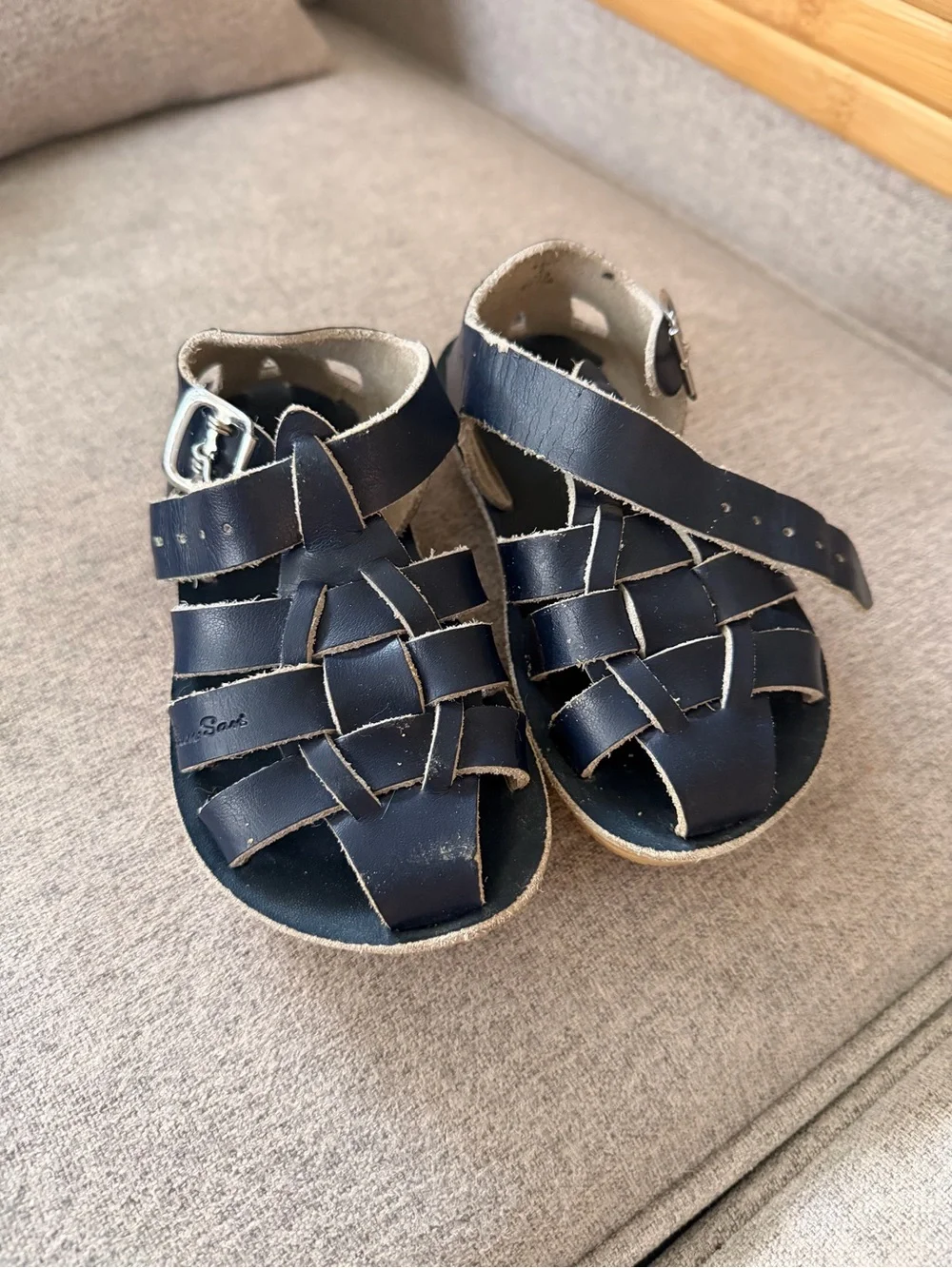 Hoy Shoe, size 6, Sharks 4400 Series, Navy